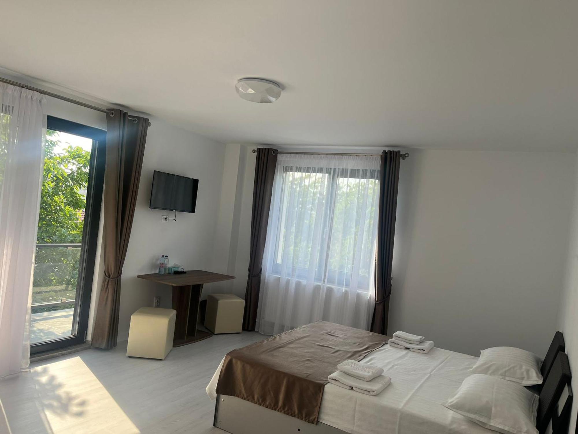 Hotel Palas Grand View Iasi Exterior photo